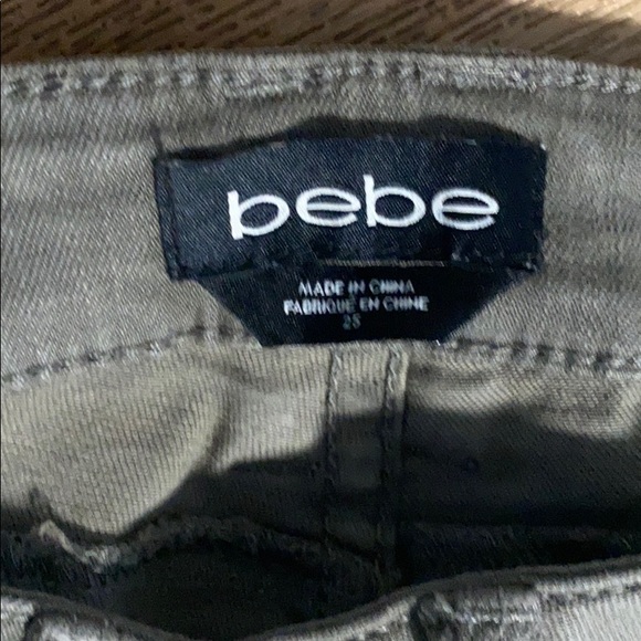 Distressed Jeans - Picture 5 of 6